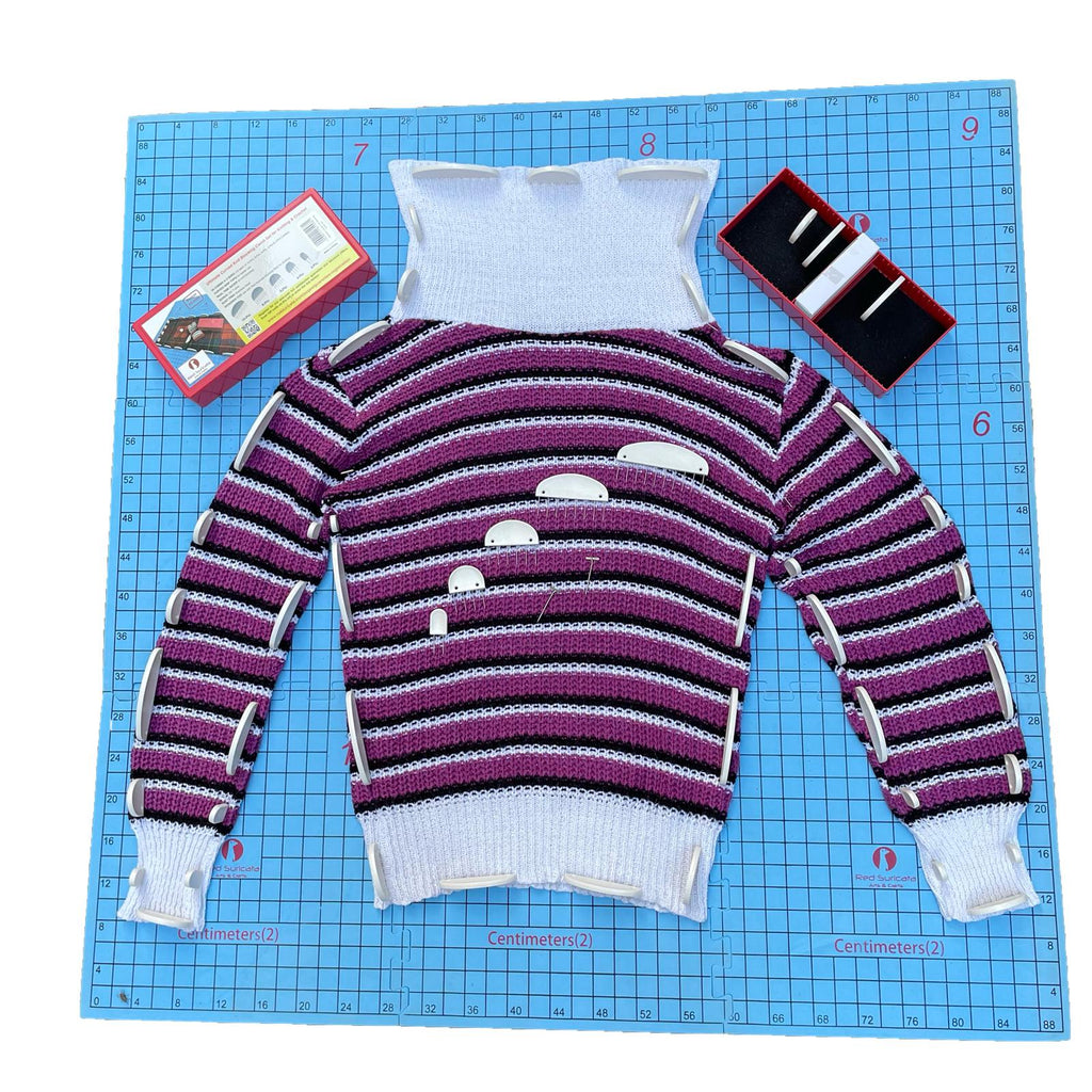 Red Suricata Curved Knit Blocking Combs – Set of 50 Curved Edge Combs (5 sizes, 10 each) – Extra 100 T-pins